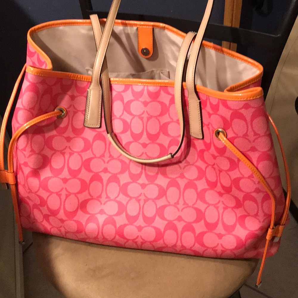 huge coach bag